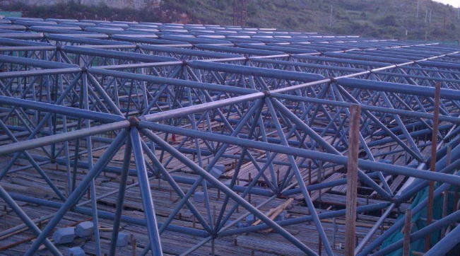 曲靖概述网架加工中对钢材的质量的过细恳求